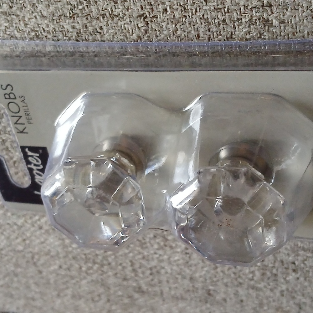 Chapter knobs 2 acrylic - Picture 2 of 5